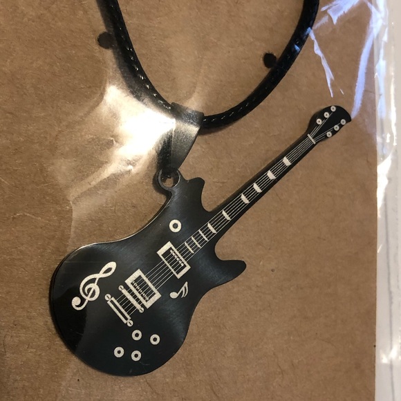 Electric Guitar on leather 18” necklace - Picture 4 of 6